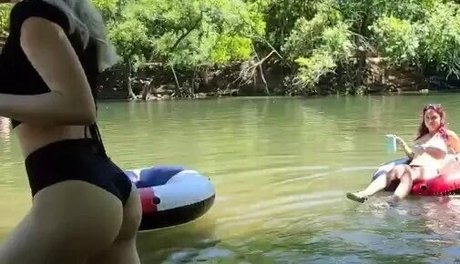 ティーンソロOnlyFans セクシーヌード 画像