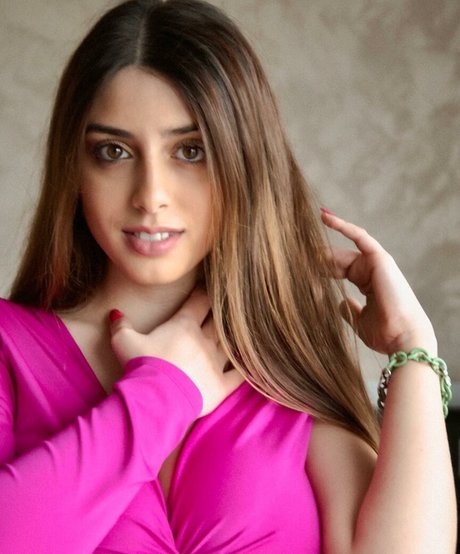 Giusy Piazza ポルノスター HD アーカイブ