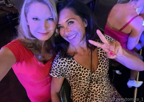 tomiko 1 かわいいスター ギャラリー