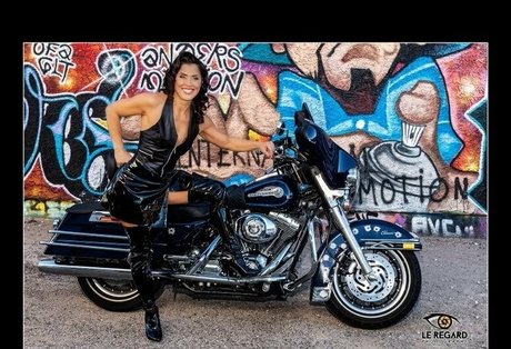 セクシーなブロンドのOnlyFans アダルト 画像