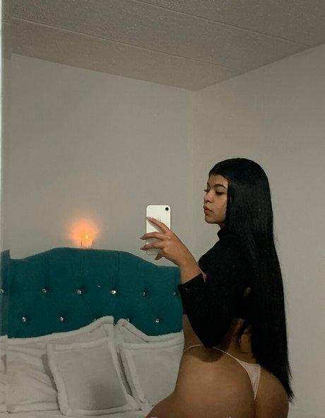 laura secret XXXモデル 写真