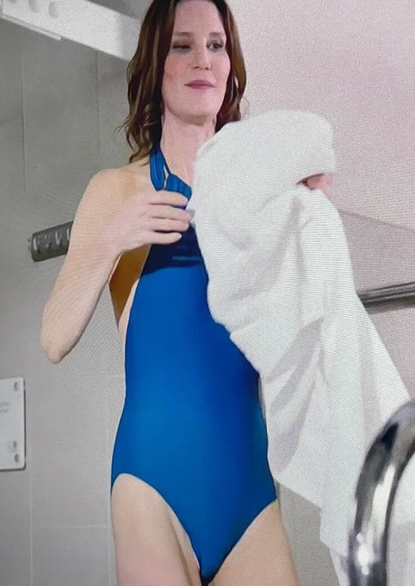 Susie Dent ヌードモデル 写真