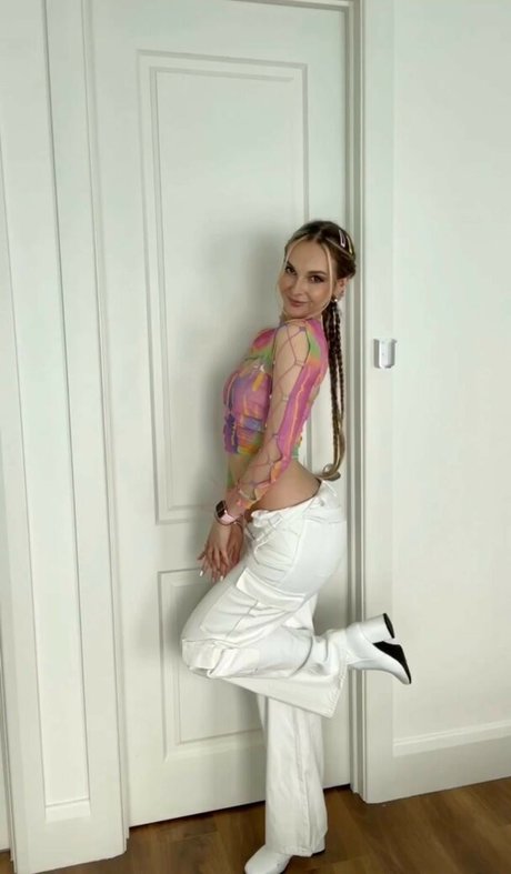 Fasffy 裸のスター 画像