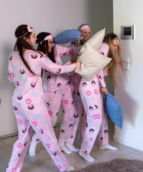 Fasffy xxxスター ギャラリー