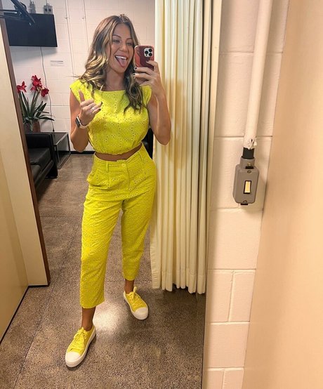 ゲイの若いOnlyFans xxx 画像