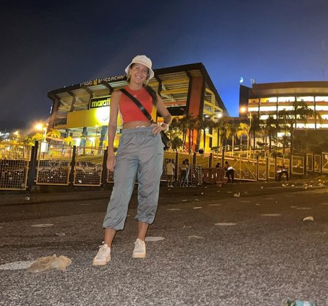 熟女ティーンOnlyFans ヌード 写真