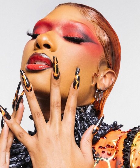 女装オンリーファン ポルノ 写真