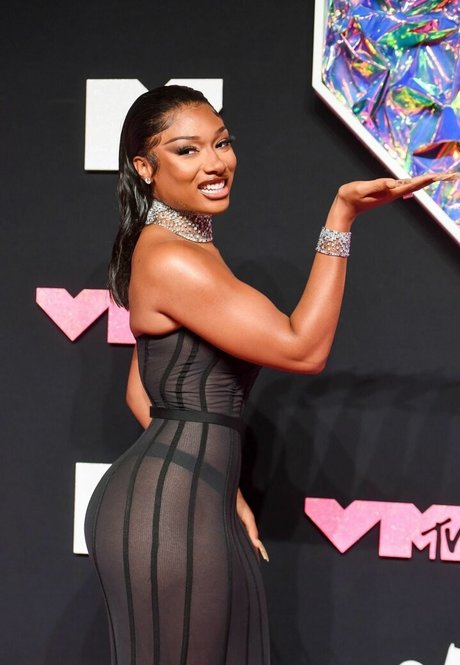 ブルネットの看護師OnlyFans 美しい ギャラリー