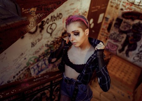 Margo Kuzina ポルノスター 可愛い 画像