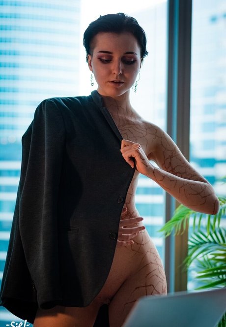 Margo Kuzina ポルノスター エロティック 写真