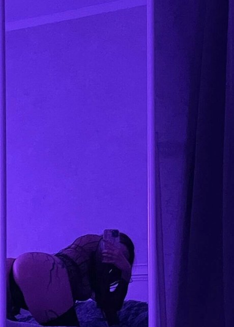 黒檀のシャワー OnlyFans アダルト 画像