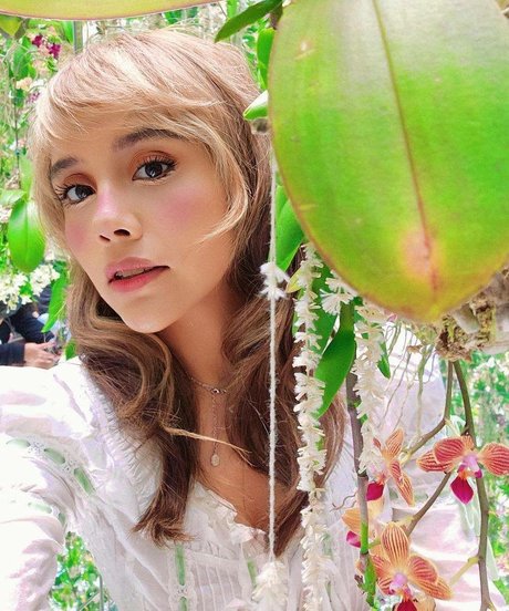 金髪ストリップOnlyFans トップ 画像