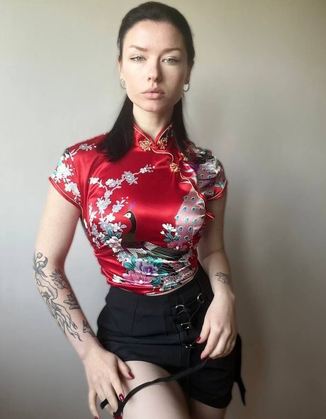 ビキニストリップOnlyFans ホットヌード 写真