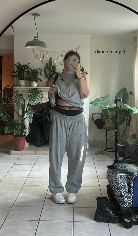 Isabella Dorta かわいいモデル 写真