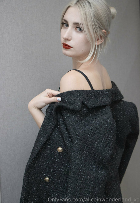 女装オンリーファン 裸 写真