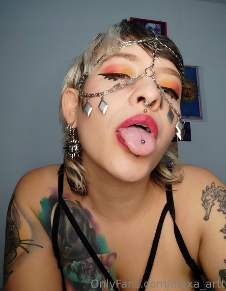 裸のトゥインクOnlyFans ポルノグラフィック アーカイブ