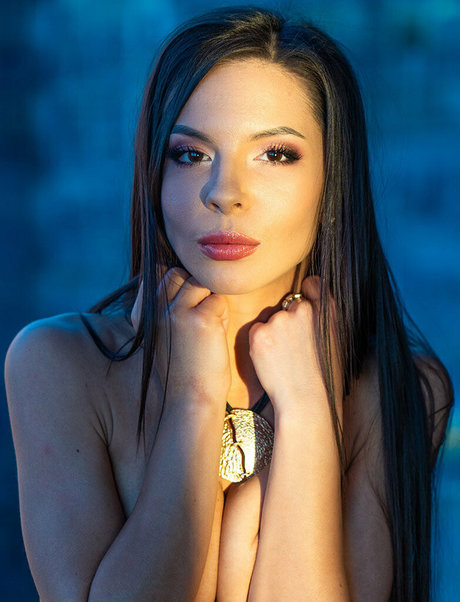 milanariccifree エロティック女優 ギャラリー