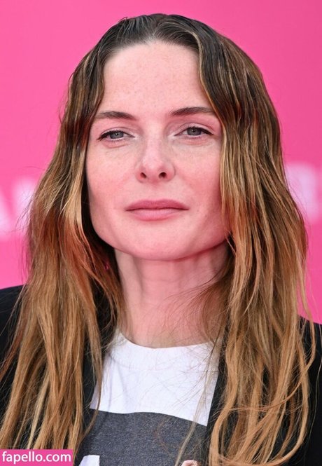 Rebecca Ferguson 美しいモデル 写真