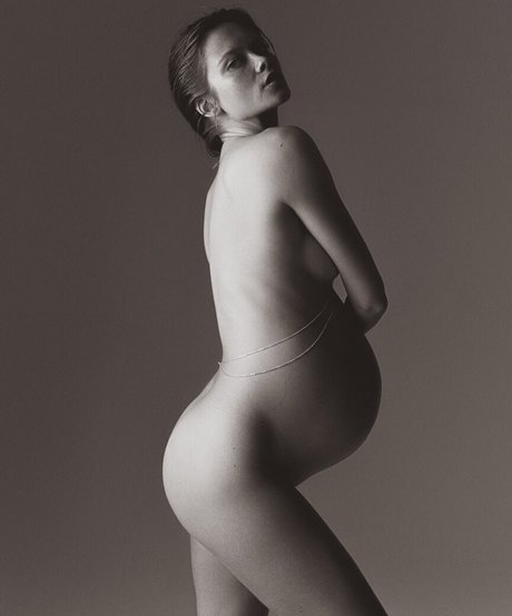 Tanya Kozina ホットなモデル 画像