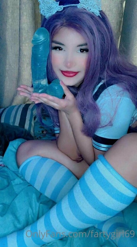 ビキニストリップOnlyFans 素敵 画像