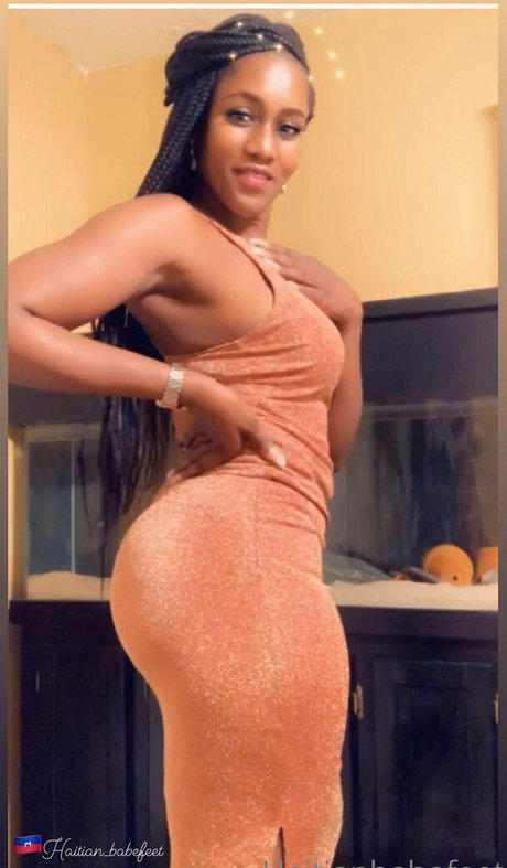 ナイロン足 OnlyFans トップ アーカイブ