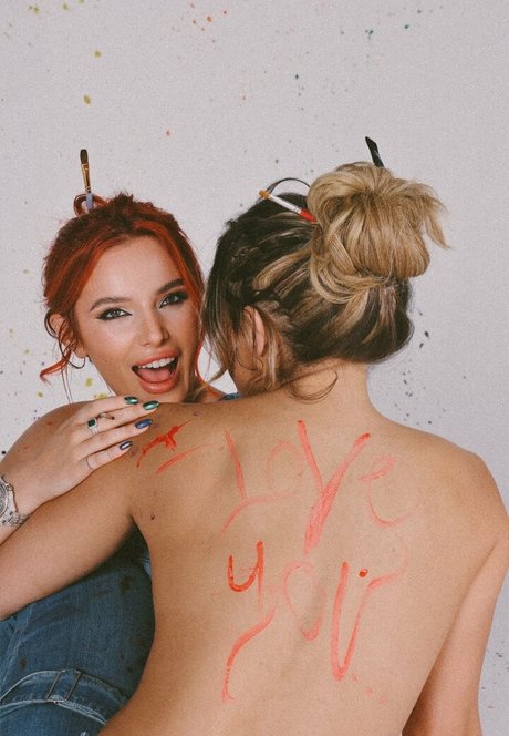 曲線美のアナルOnlyFans HD 写真