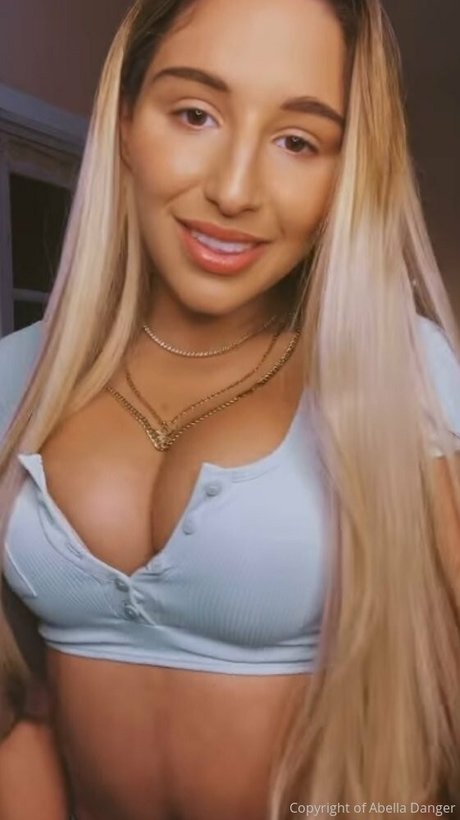 張りのあるおっぱいOnlyFans アートヌード 写真