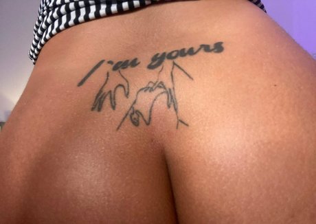 laurakozlovvfree ポルノスター HD 画像