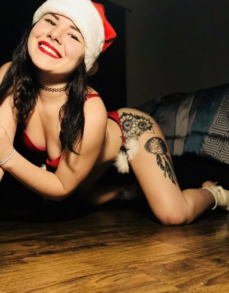 大きな黒いお尻のOnlyFans ポルノグラフィック 写真