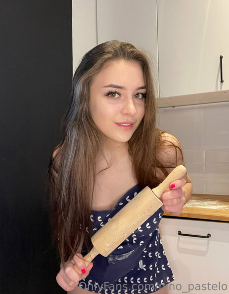 nino pastelo 裸のモデル 写真