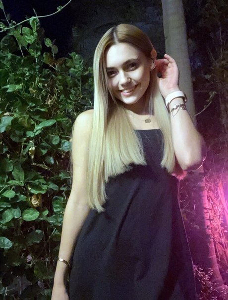 姉妹のOnlyFans xxx 画像