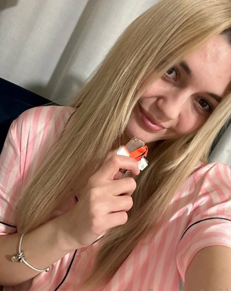 Kari i xxxポルノスター 写真