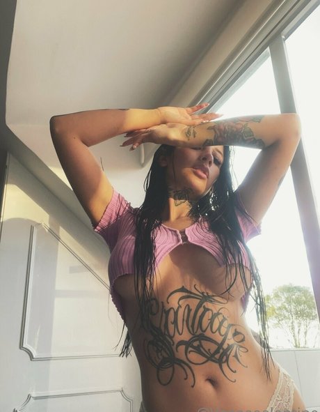 iamvaleeentine モデル 写真