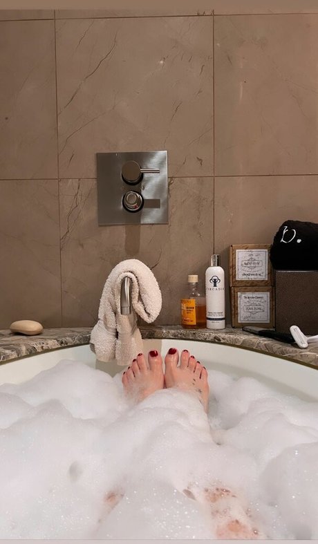 黒人ヌードOnlyFans ポルノグラフィック ギャラリー