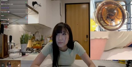 大きな乳首OnlyFans セクシーヌード ギャラリー