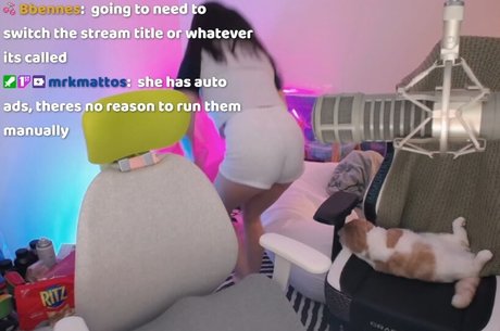 ヌード 屋外 OnlyFans ポルノグラフィック ギャラリー