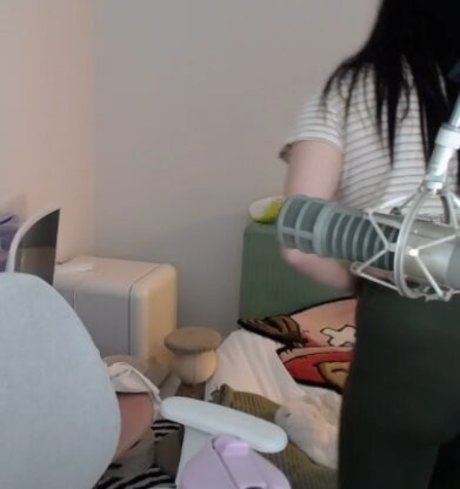 巨乳とお尻のOnlyFans ヌード 画像