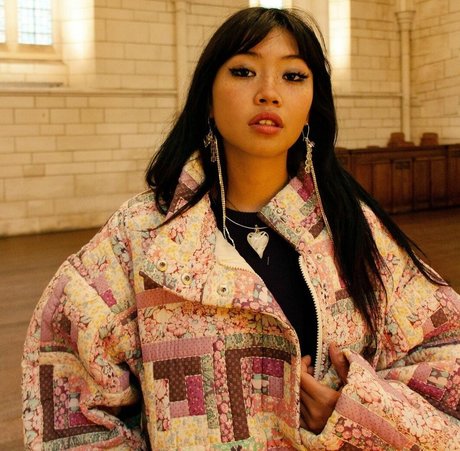 ティーンフィンガリングOnlyFans 可愛い 画像