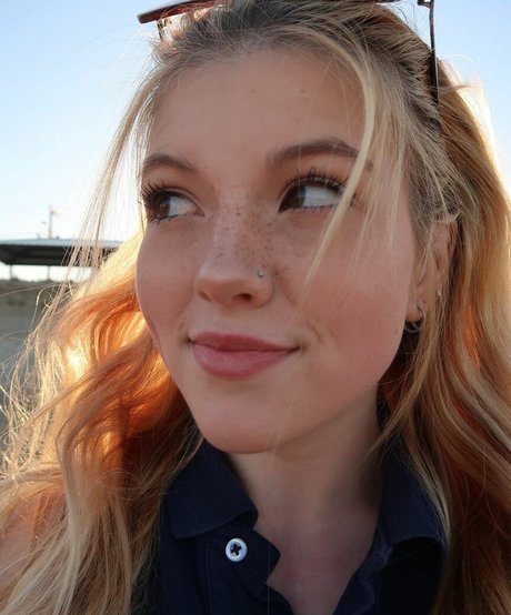 Elsuzannee 最高の女優 写真