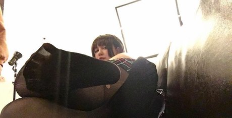 mintosylveon アートモデル 写真