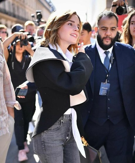 ビキニストリップOnlyFans アートヌード 写真