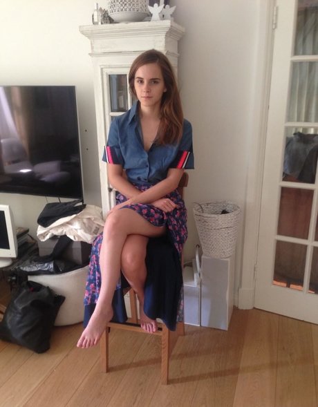 大学のOnlyFans 美しいヌード 画像