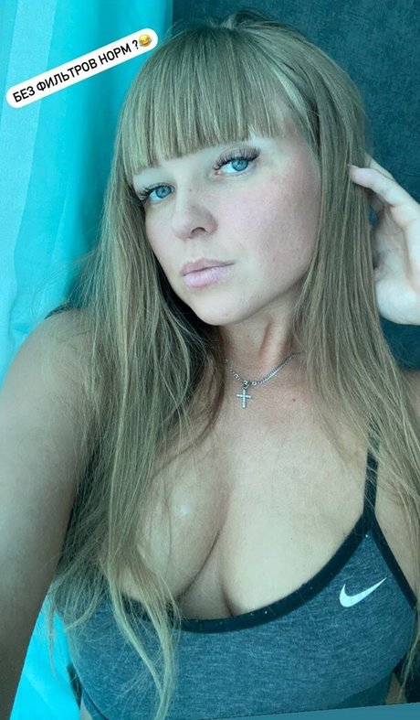 フラットオンリーファン ポルノグラフィック 写真