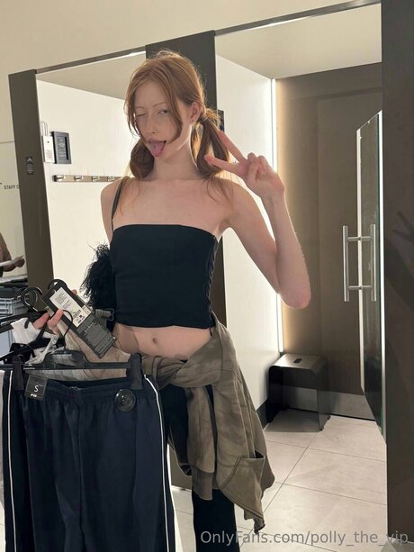 Polly The Vip エロティックなポルノスター 写真