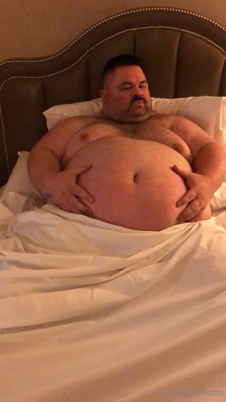 Powerpigspen ポルノモデル 画像