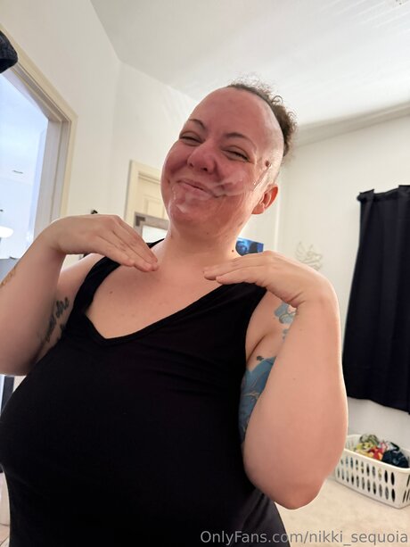 Nikki Sequoia 可愛いモデル 写真