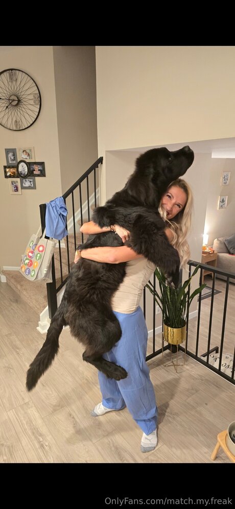 かわいい巨乳OnlyFans ホット裸 画像