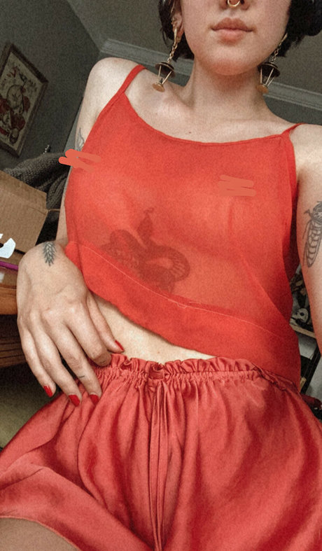 Pleasequietdown ポルノスター 画像