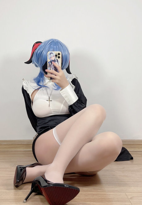 痩せた金髪の熟女OnlyFans 無料xxx 写真