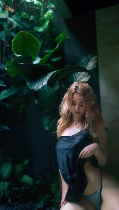 アジアンタトゥー OnlyFans 無料ヌード 画像